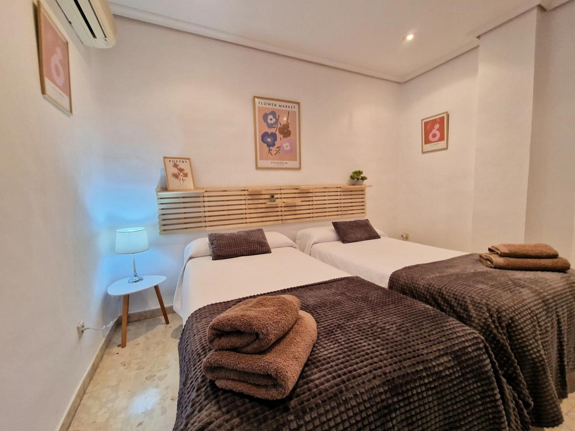 Apartamento Polvora, Junto Al Puente Romano Kordoba Bagian luar foto